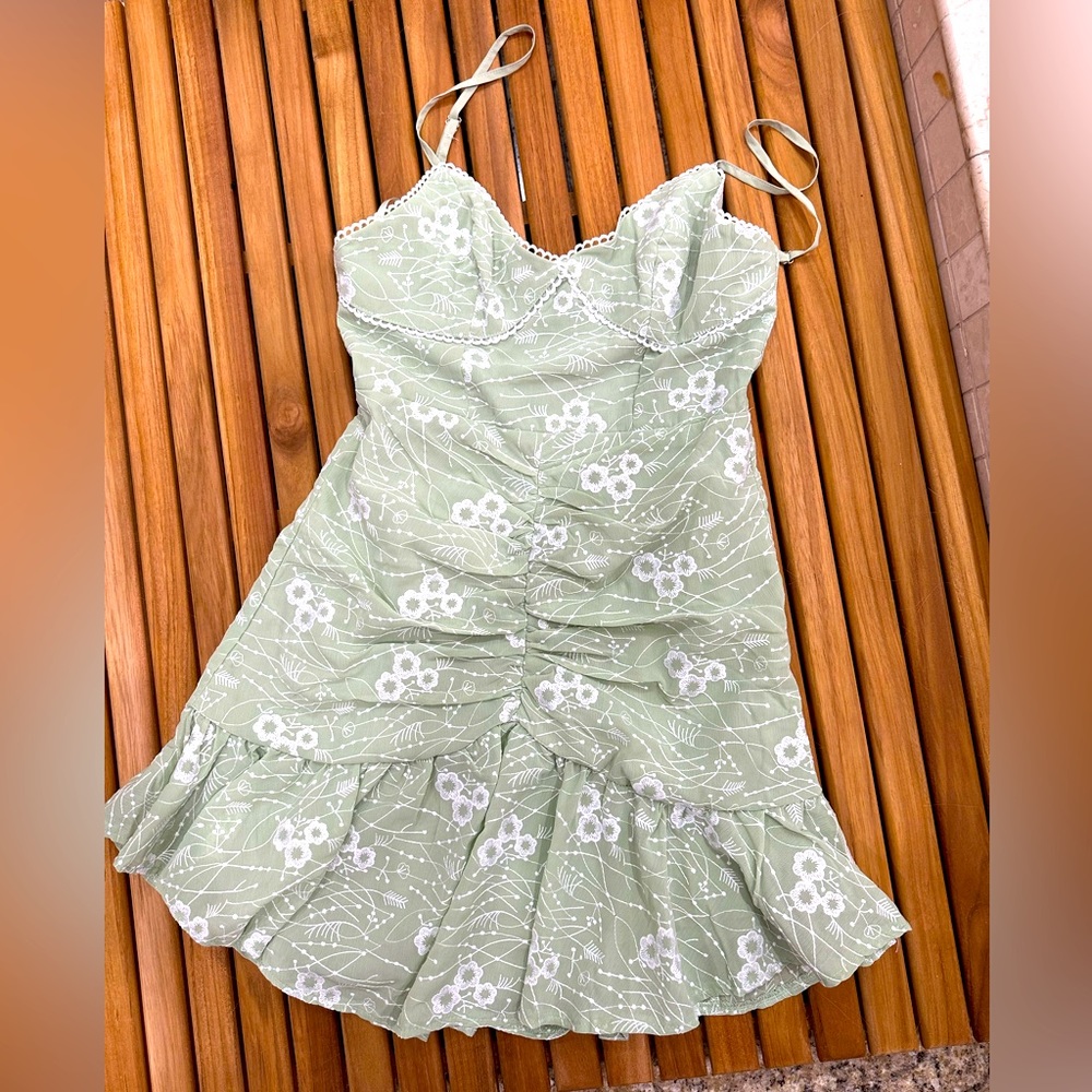 NWOT Selfie Leslie Green Mini Dress
